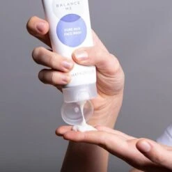 Balance Me Pure Skin Face Wash -Care Product Store 5060131094977 4 11dd96daa3fc8c5e1119bc3ea0940038