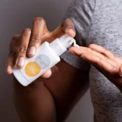 Balance Me Vitamin C Repair Serum -Care Product Store 5060131096070 4 11dd96daa3fc8c5e1119bc3ea0940038