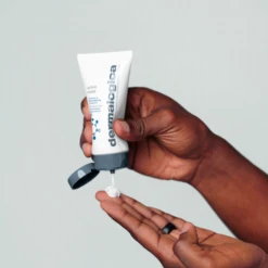 Dermalogica Active Moist Moisturiser -Care Product Store Active Moist 2020 07 11dd96daa3fc8c5e1119bc3ea0940038
