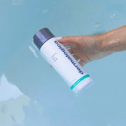Dermalogica Active Clearing Skin Wash -Care Product Store Clearing Skin Wash 111346 lifestyle 1 11dd96daa3fc8c5e1119bc3ea0940038