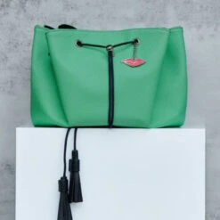 Donna May London Faux Leather Lay Flat Makeup Bag 17 Donna May London Faux Leather Lay Flat Makeup Bag -Care Product Store Green Faux Leather Lay Flat Makeup Bag 1 11dd96daa3fc8c5e1119bc3ea0940038