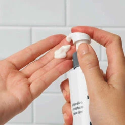 Dermalogica Intensive Moisture Cleanser 14 Dermalogica Intensive Moisture Cleanser -Care Product Store Intensive Moisture Cleanser 111326 lifestyle 1 11dd96daa3fc8c5e1119bc3ea0940038