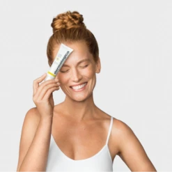 Dermalogica Invisible Physical Defense Mineral Sunscreen SPF30 -Care Product Store Invisible Physical Defense 09 11dd96daa3fc8c5e1119bc3ea0940038